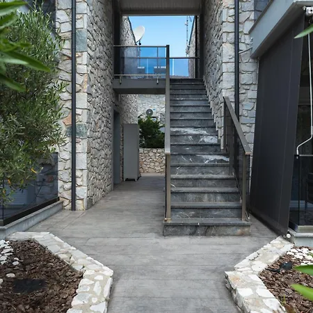 By The Sea Apartment